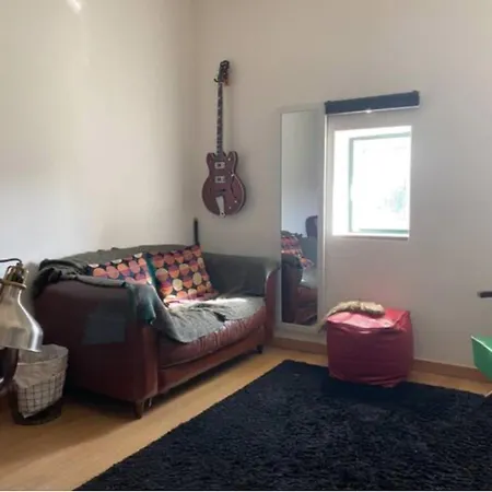 Privatunterkunft Welcoming In Flat With Terrace For Cat Lovers Lissabon